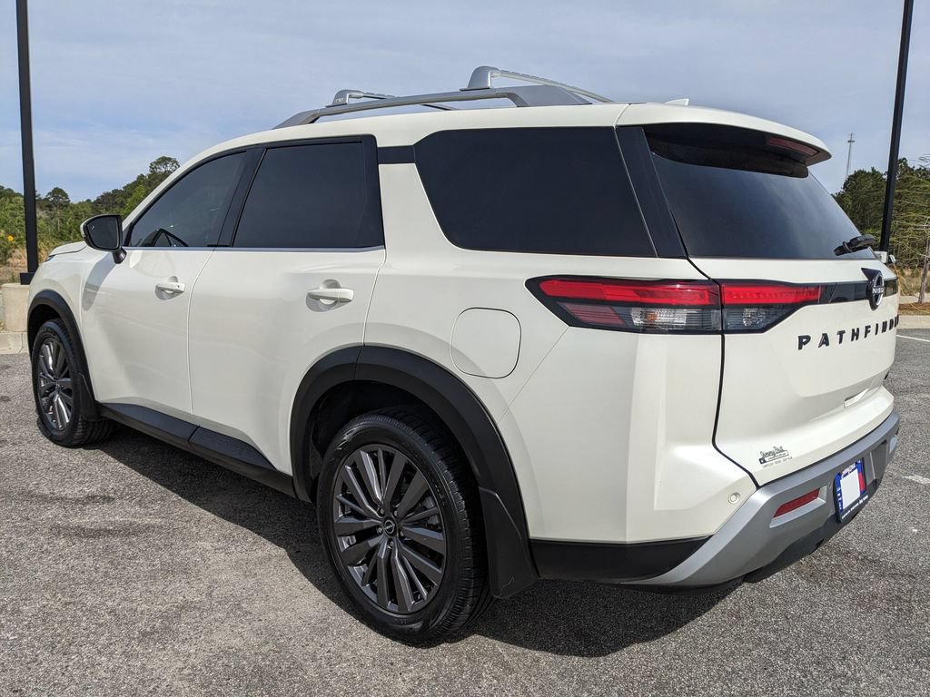 Used 2024 Nissan Pathfinder SL w/ SL Premium Package FWD image 20