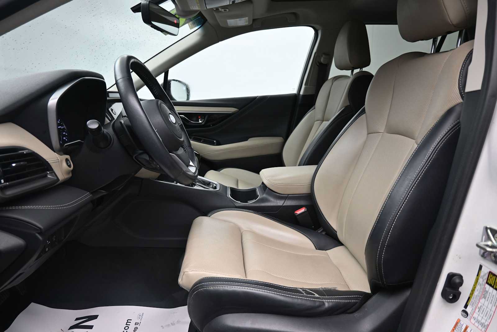 Used 2020 Subaru Outback Limited AWD/4WD image 11