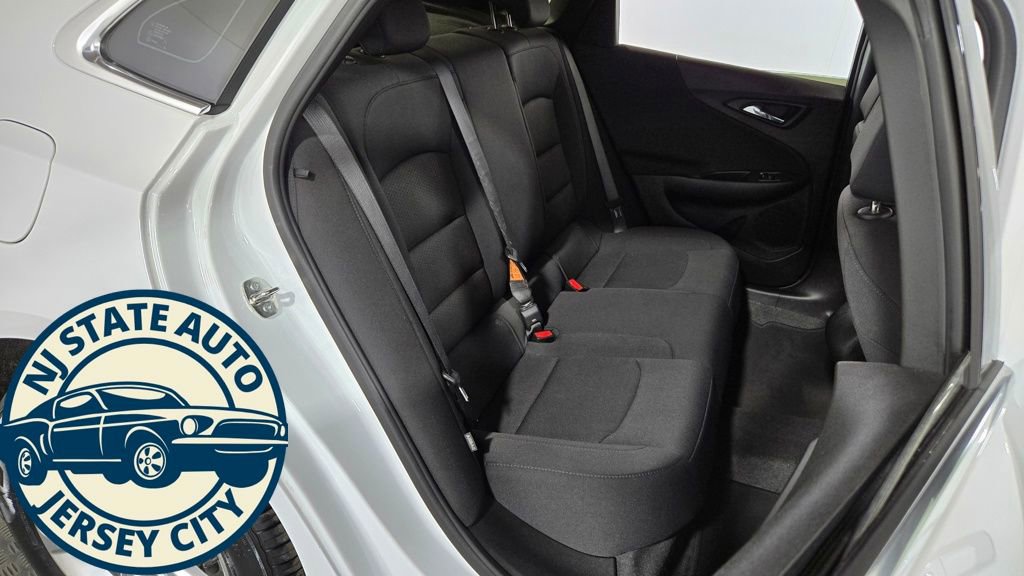 Used 2023 Chevrolet Malibu LS image 28