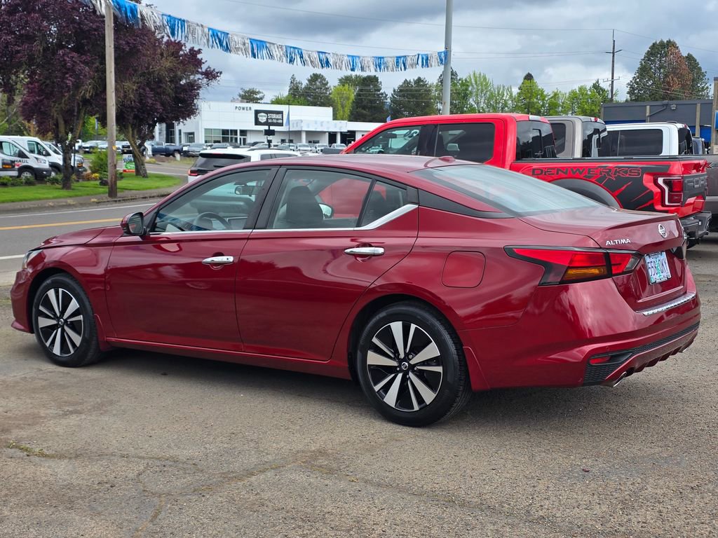 Used 2021 Nissan Altima 2.5 SV w/ SV Premium Package FWD image 2
