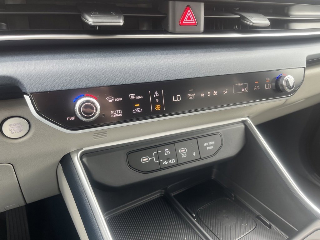 New 2026 Kia Carnival EX image 23