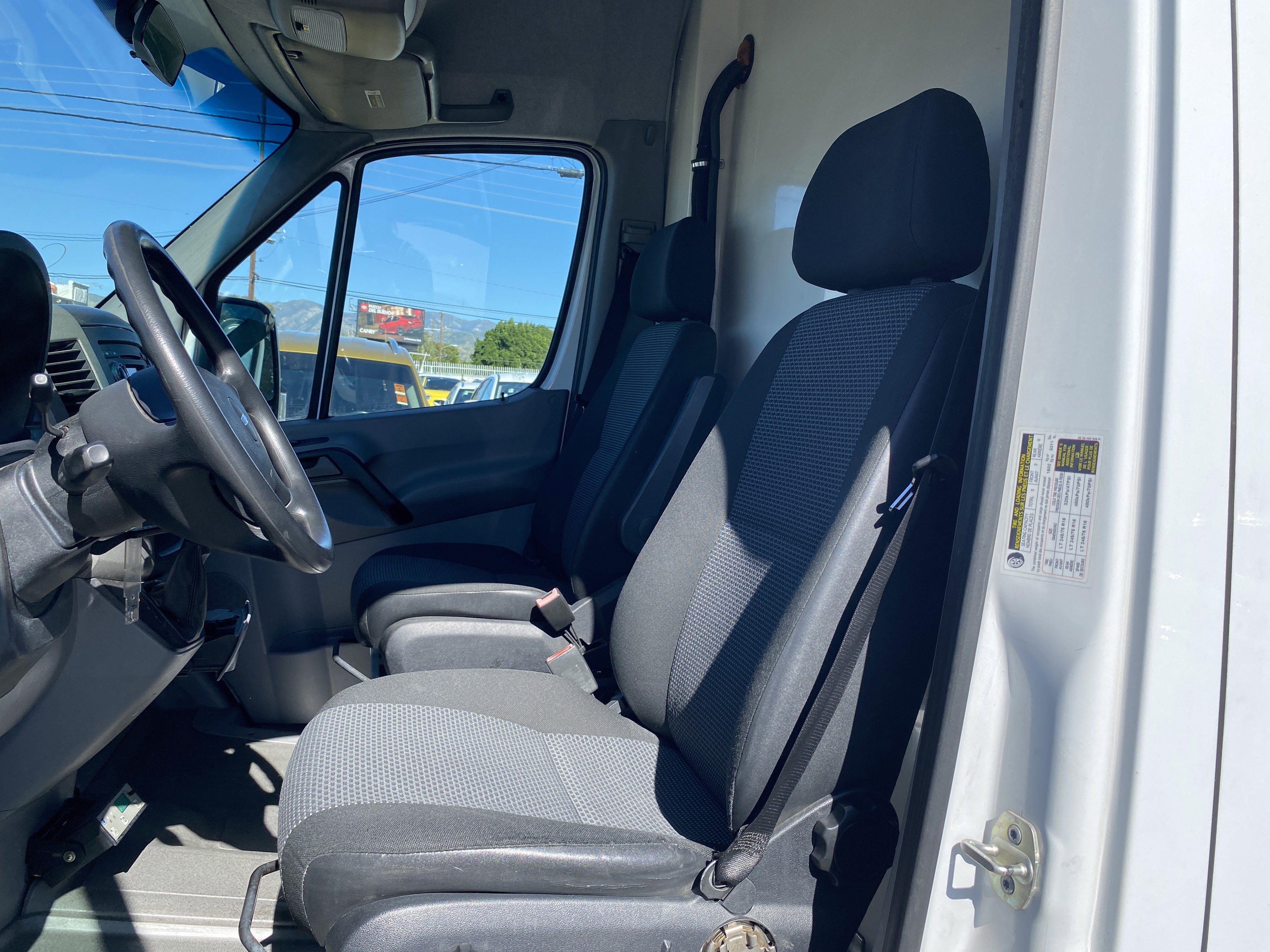 Used 2013 Freightliner Sprinter 2500 image 12