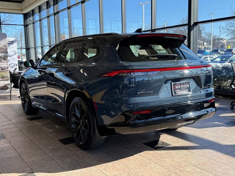 Used 2026 Toyota Crown Signia w/ Advanced Technology Package image 5