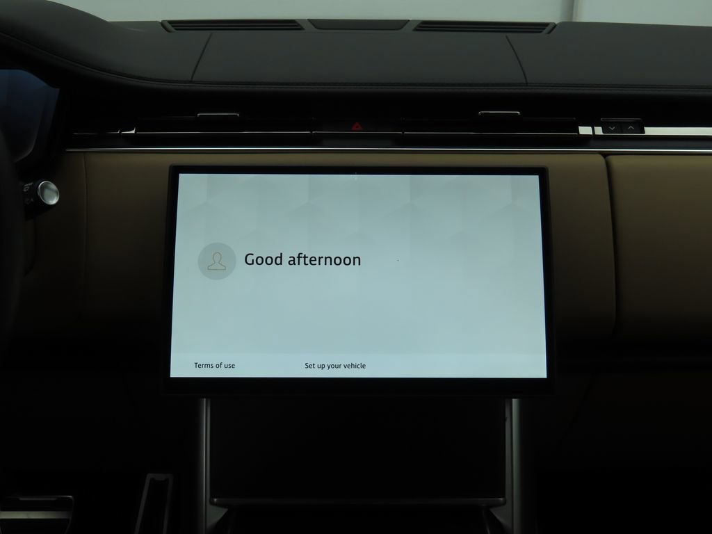 New 2026 Land Rover Range Rover Long Wheelbase SE image 14