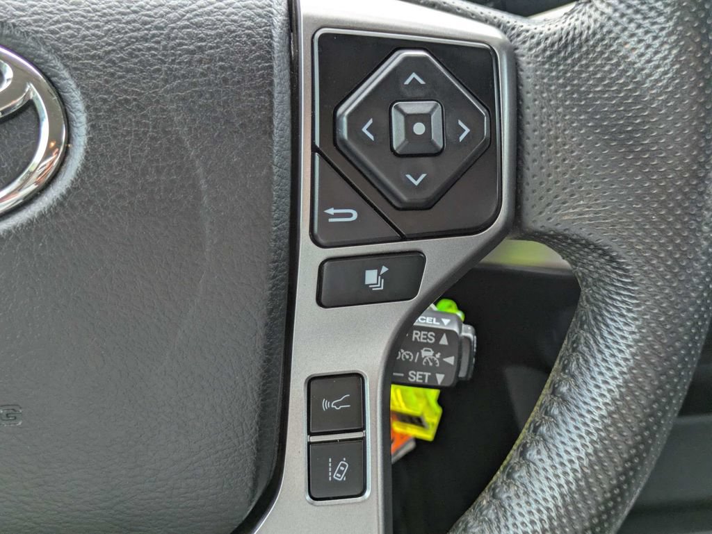 Used 2021 Toyota Tacoma SR5 RWD image 25