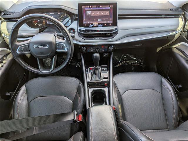 Used 2022 Jeep Compass Limited AWD/4WD image 17