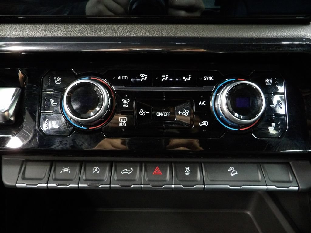 Used 2022 GMC Sierra 1500 AT4 AWD/4WD image 46
