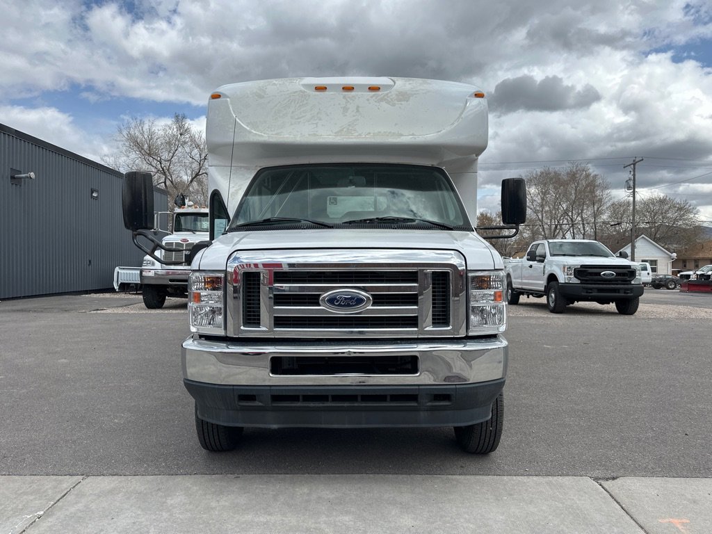 Used 2021 Ford E-350 and Econoline 350 Super Duty w/ Shuttle Bus Prep Package image 2