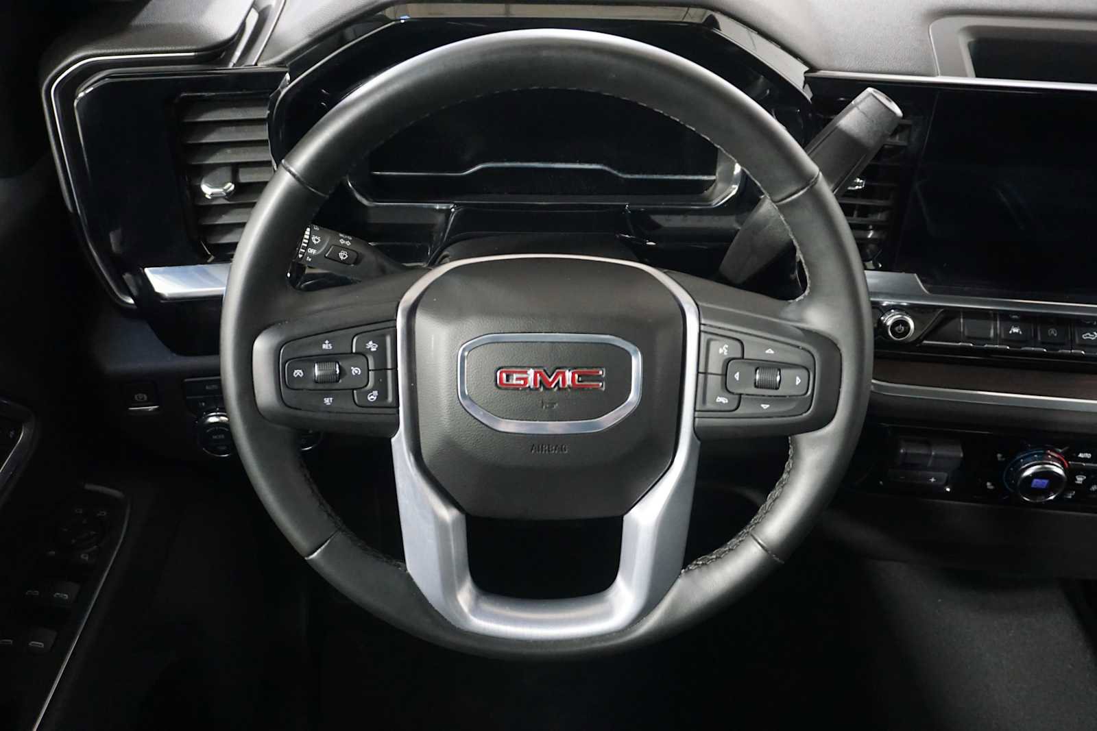 Certified 2025 GMC Sierra 1500 SLT image 20