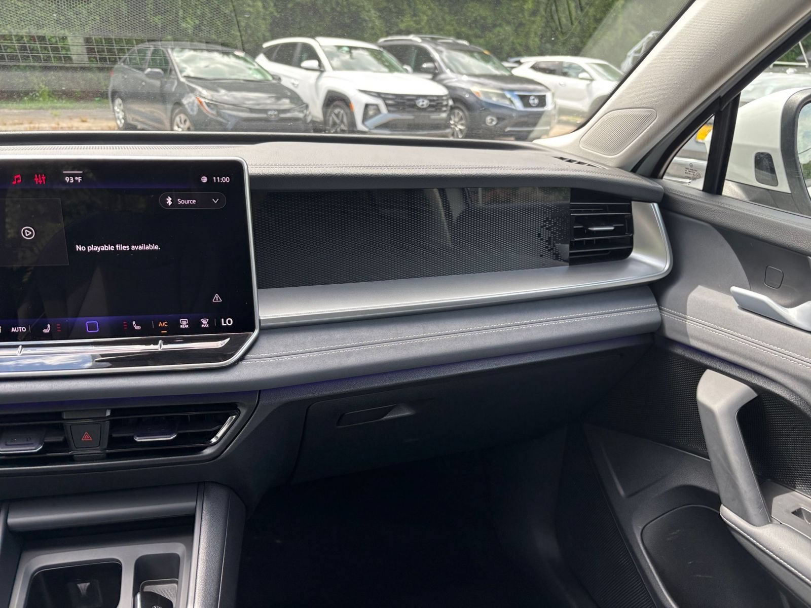 Used 2026 Volkswagen Tiguan SE AWD/4WD image 35