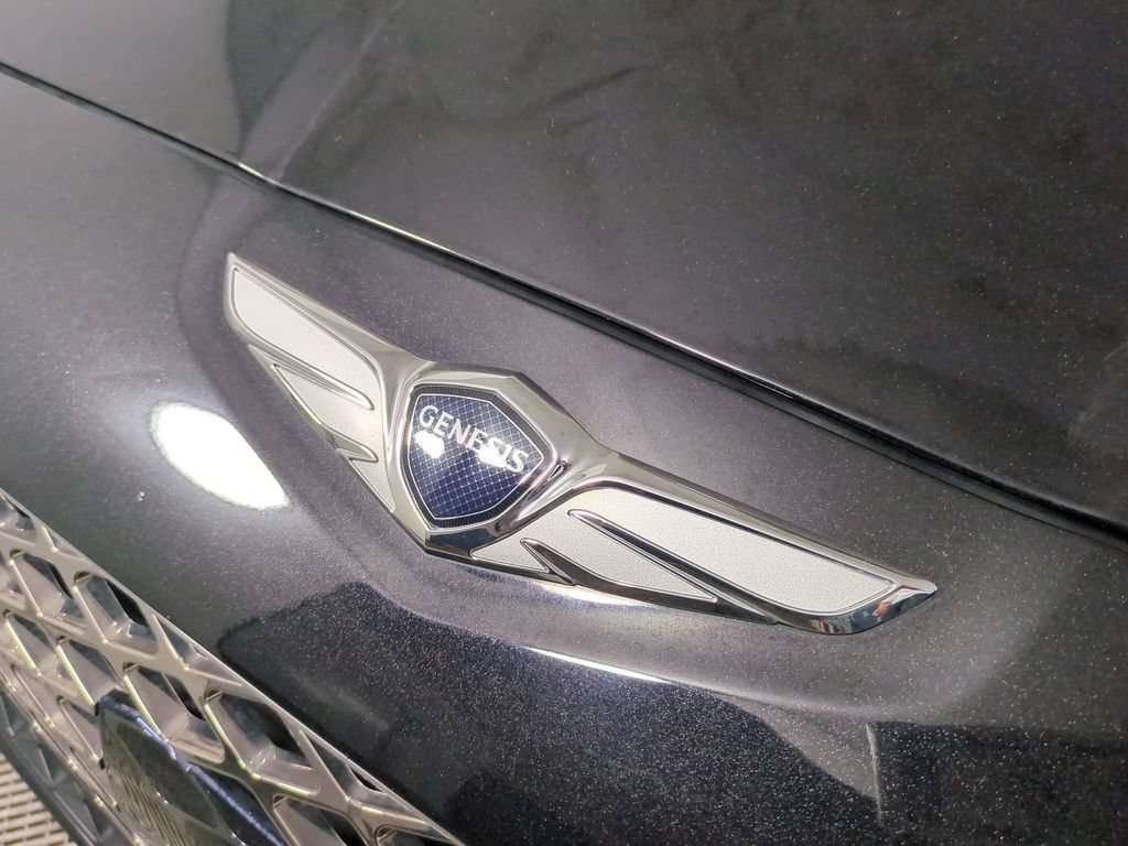 Used 2023 Genesis G70 3.3T RWD image 13