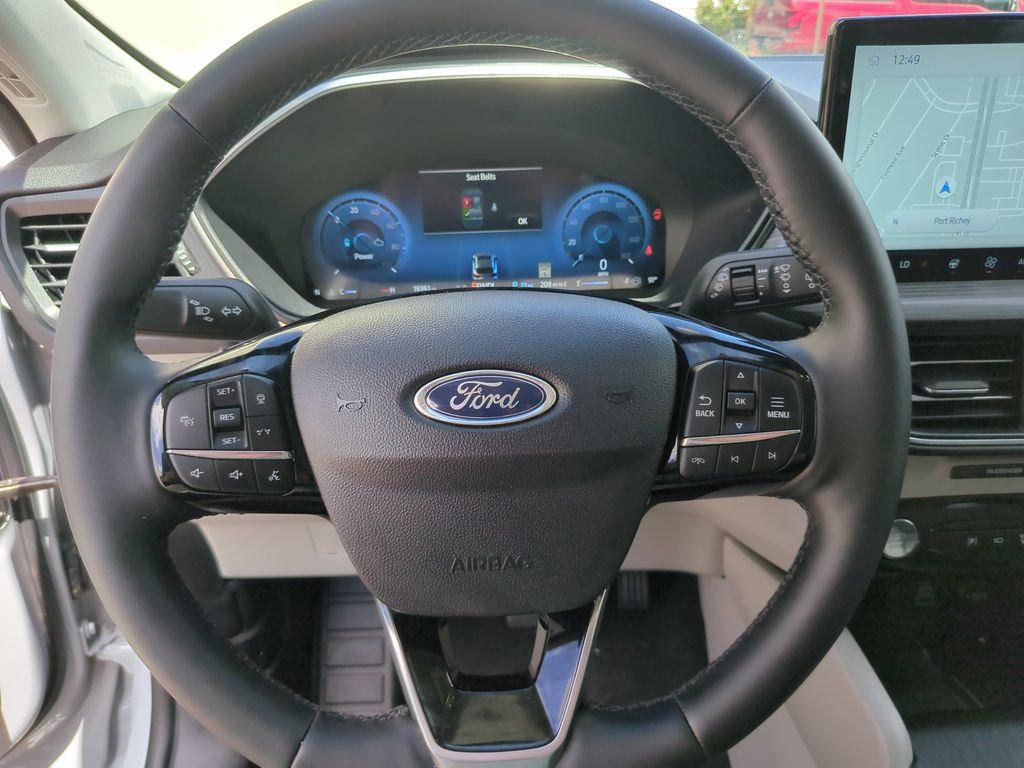 Used 2026 Ford Escape SE w/ PHEV Premium Package FWD image 29