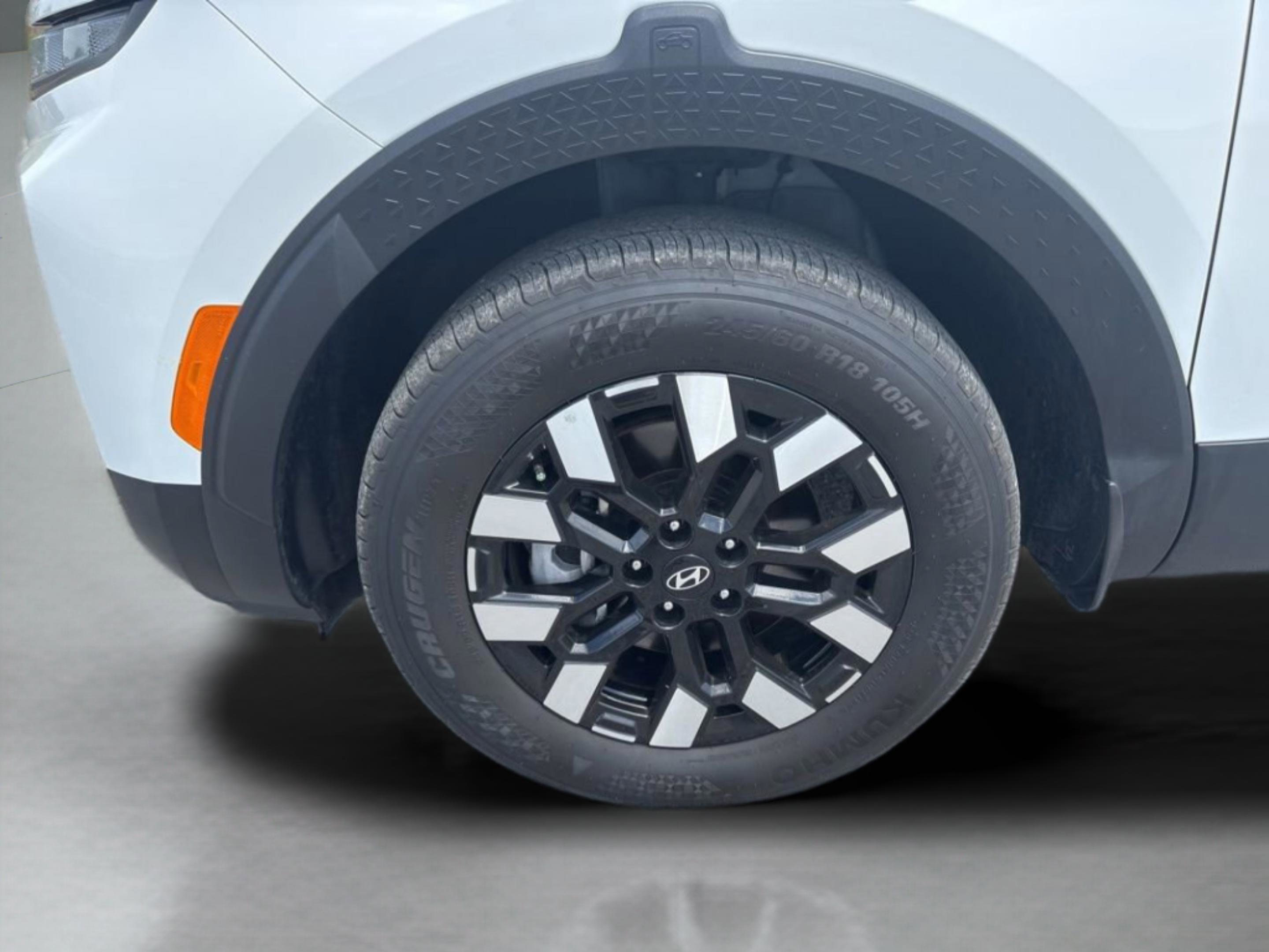 Used 2025 Hyundai Santa Cruz SEL image 43