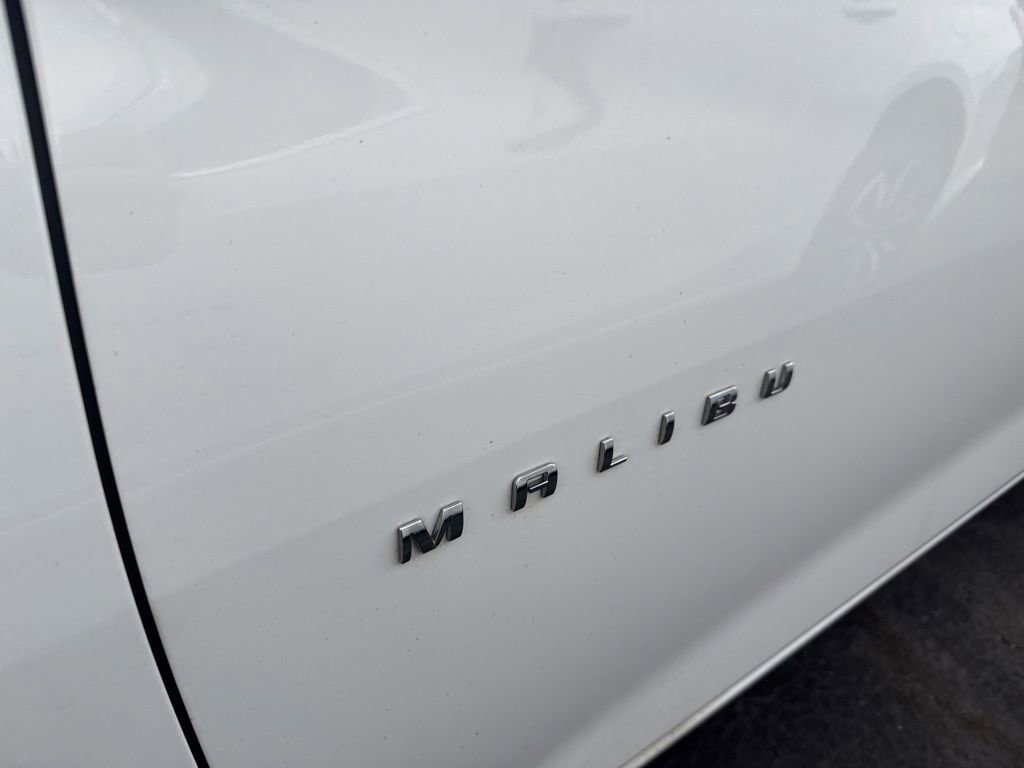 Used 2017 Chevrolet Malibu LT image 45