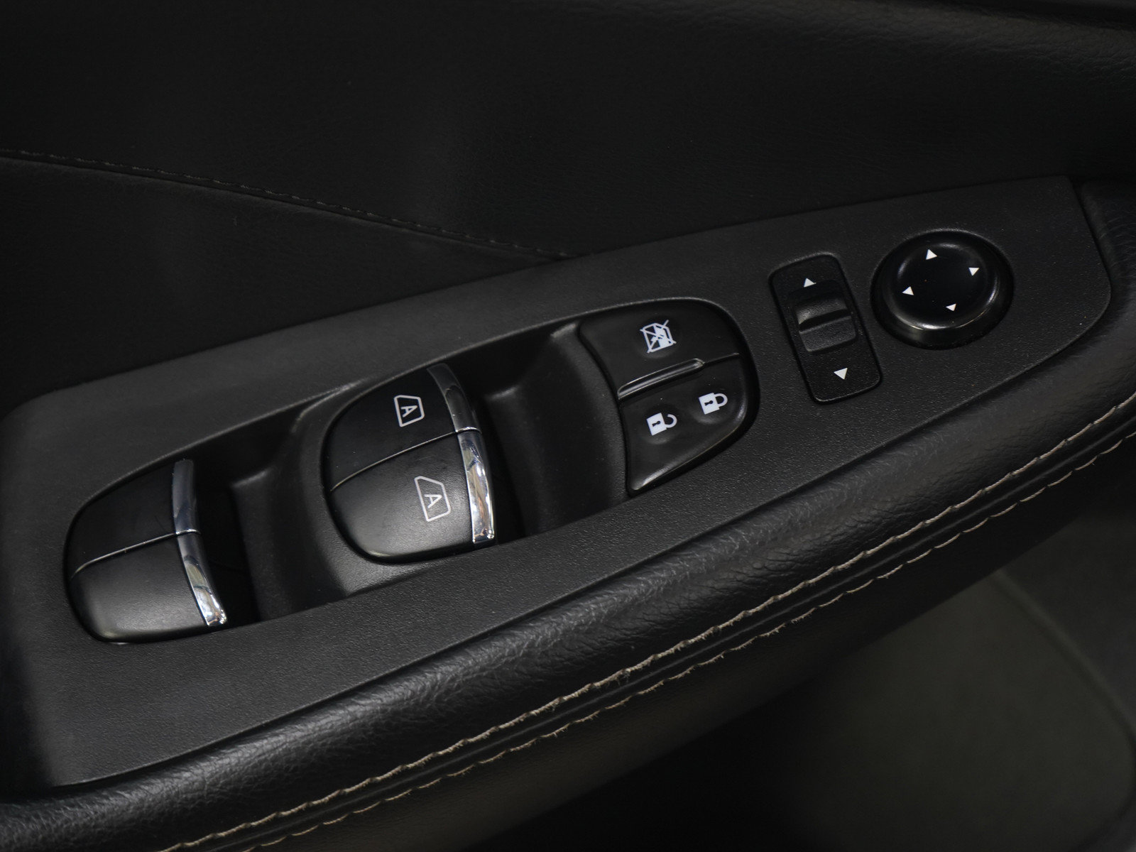 Used 2023 Nissan Maxima SL FWD image 20