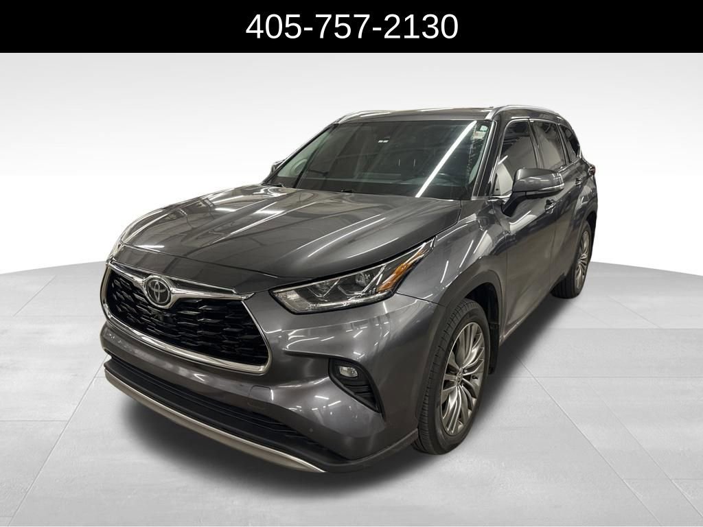 Used 2020 Toyota Highlander Platinum AWD/4WD image 1