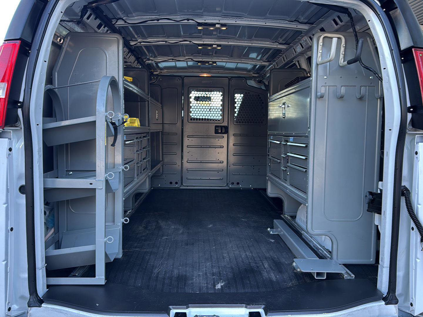 Used 2022 Chevrolet Express 2500 w/ Driver Convenience Package image 19