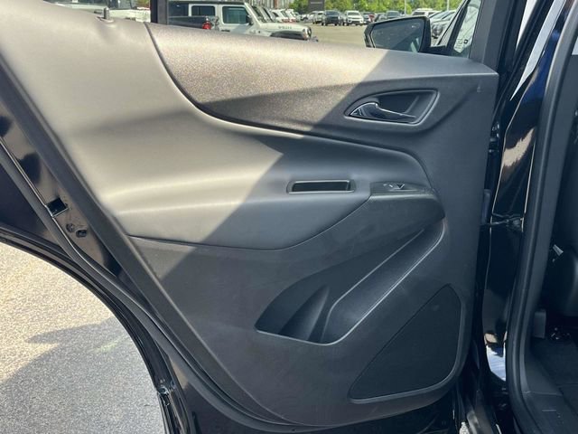 Used 2024 Chevrolet Equinox LT FWD image 16