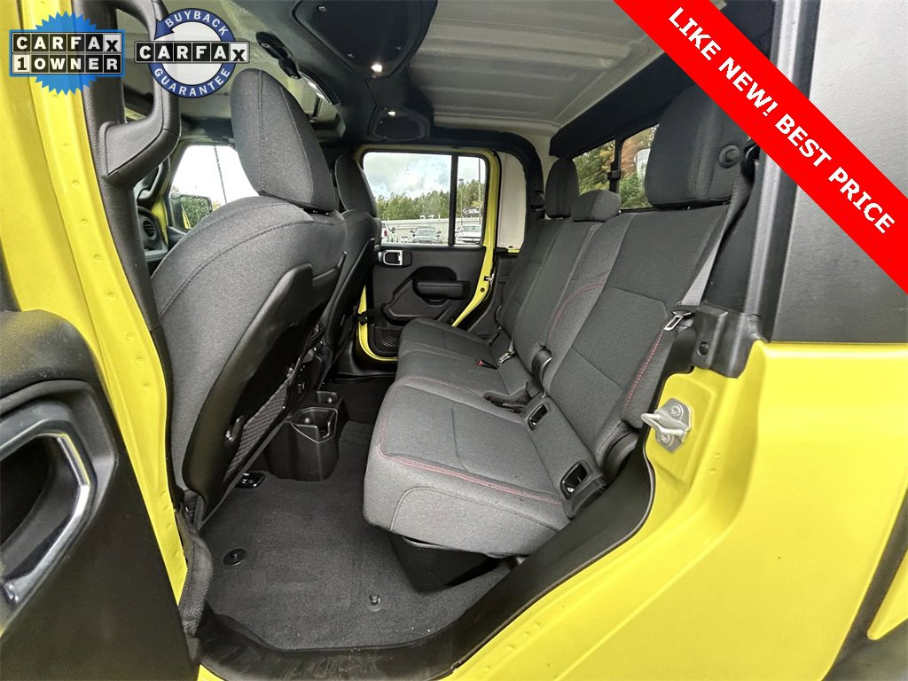 Used 2024 Jeep Gladiator Rubicon w/ Technology Group image 13
