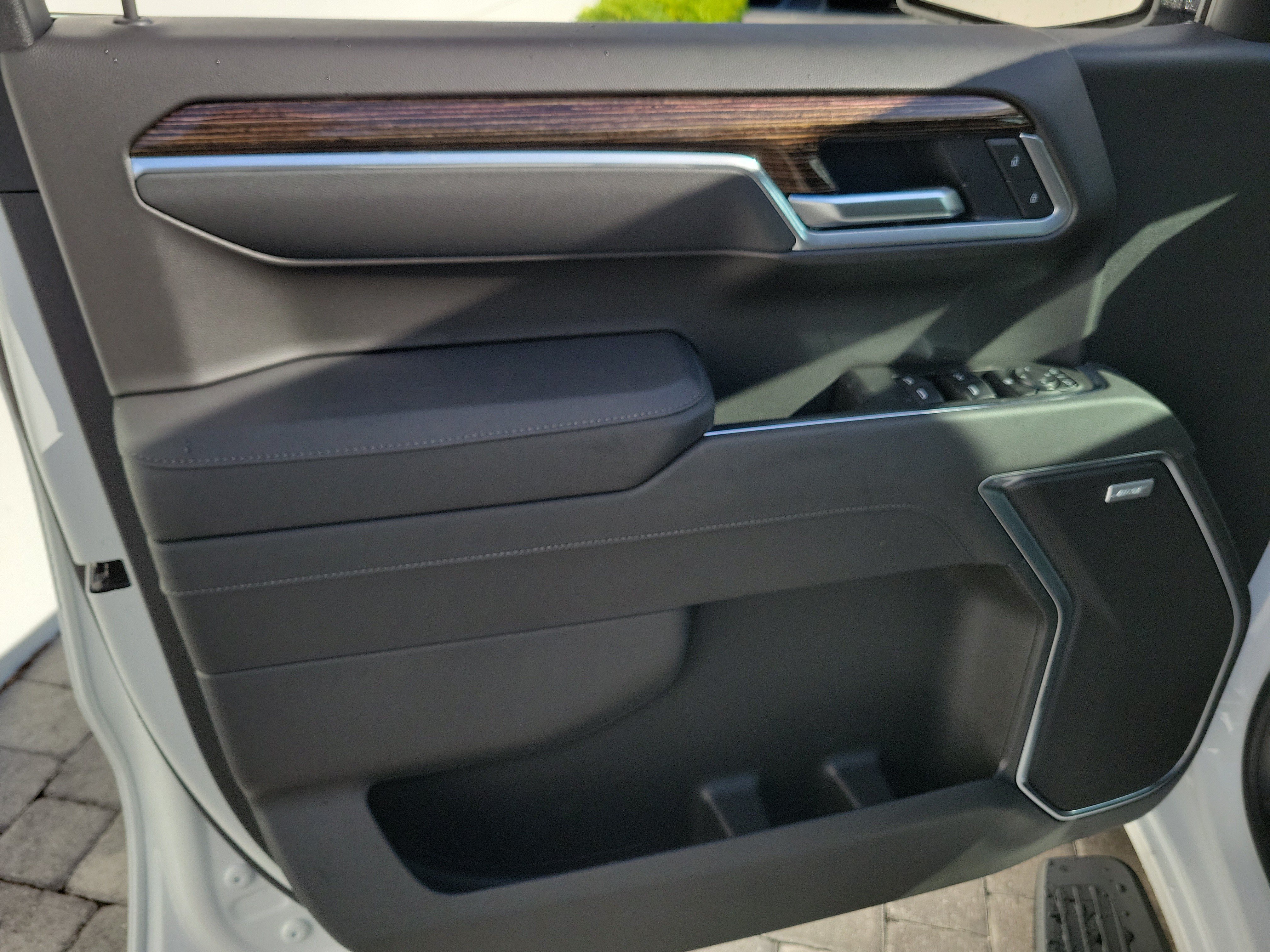 New 2026 GMC Sierra 1500 Elevation w/ Elevation Premium Package AWD/4WD image 19