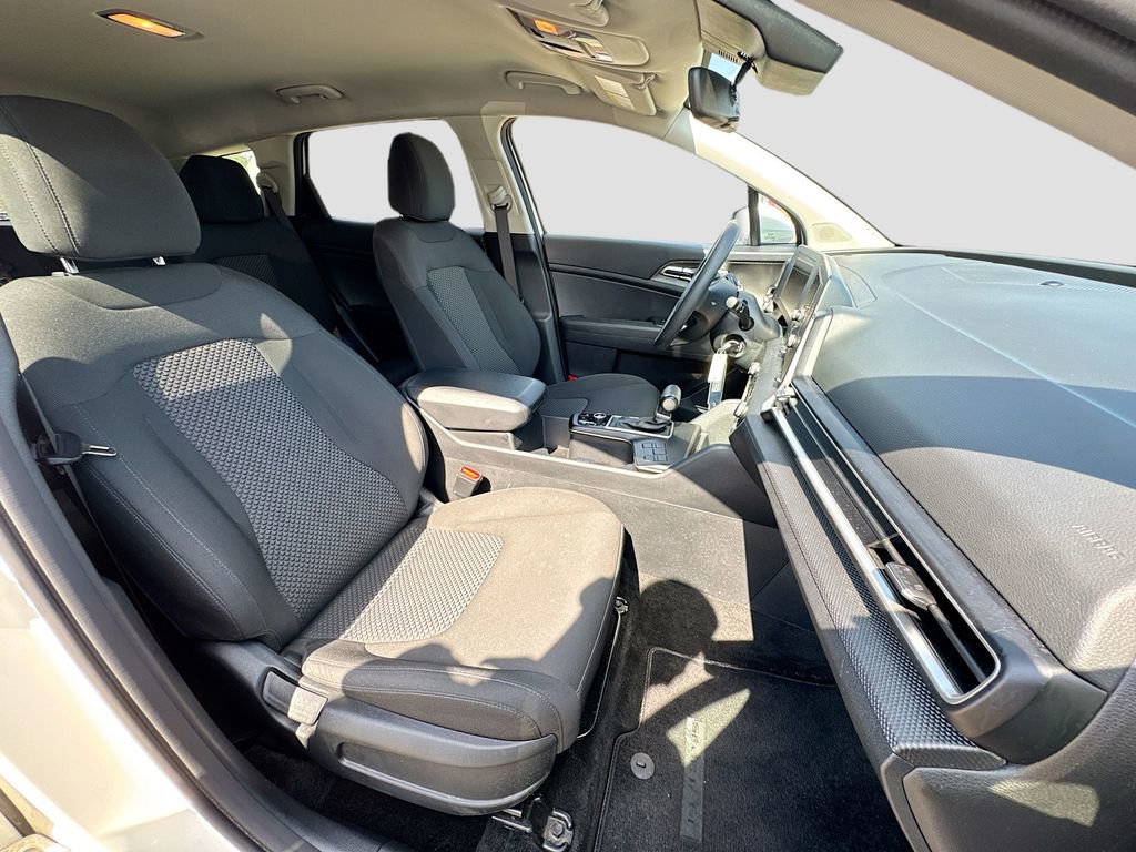 Used 2024 Kia Sportage LX image 26