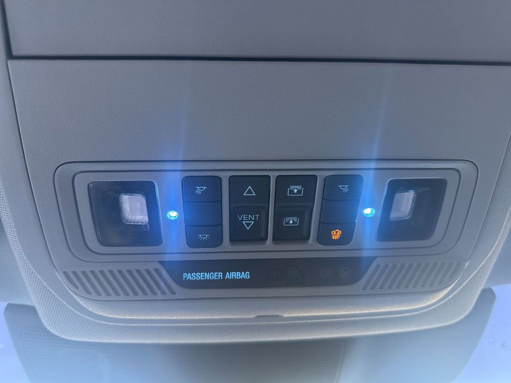 Used 2022 Ford Explorer Limited w/ Equipment Group 301A RWD image 12