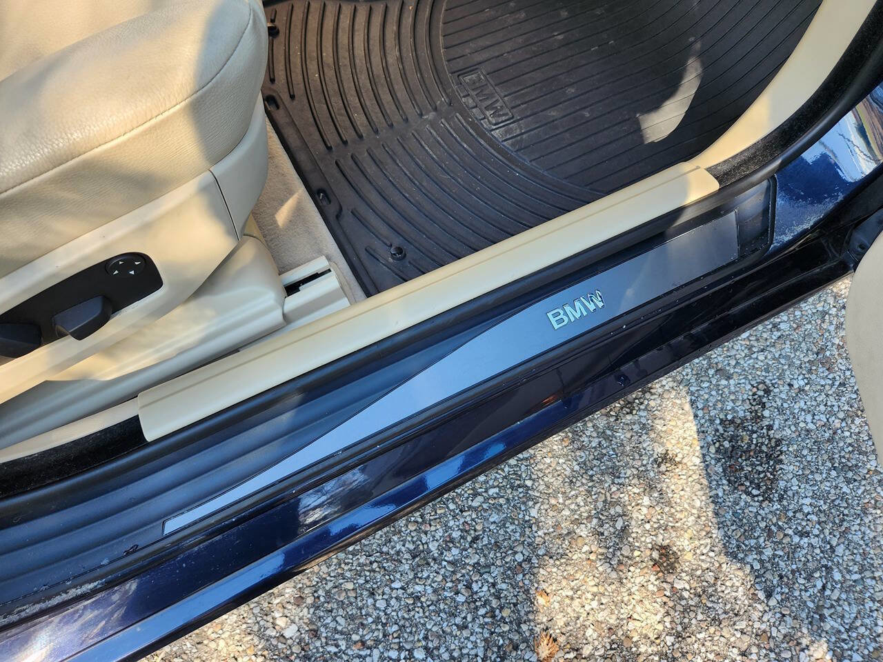 Used 2010 BMW 535i xDrive Sedan image 25