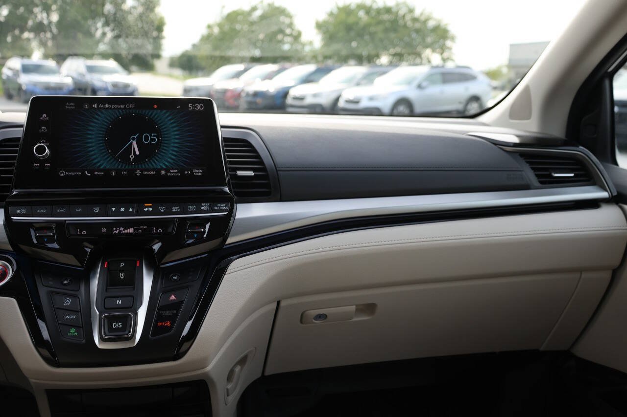Used 2025 Honda Odyssey Touring image 27