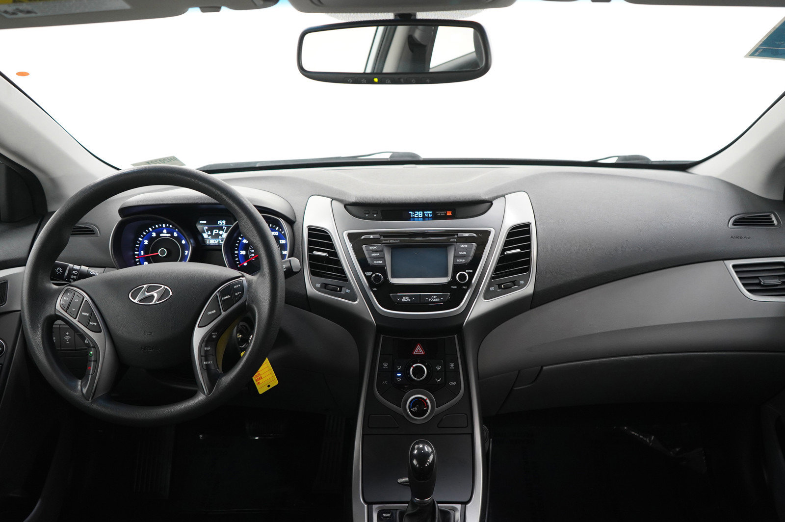 Used 2015 Hyundai Elantra SE w/ Option Group 02 FWD image 13
