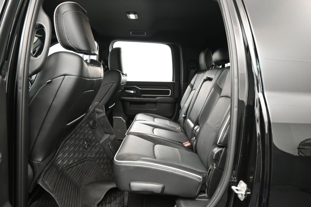 Used 2026 RAM 3500 Laramie AWD/4WD image 32