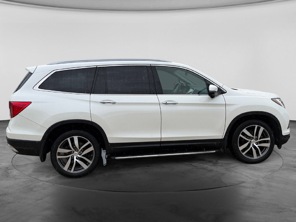 Used 2016 Honda Pilot Touring image 12