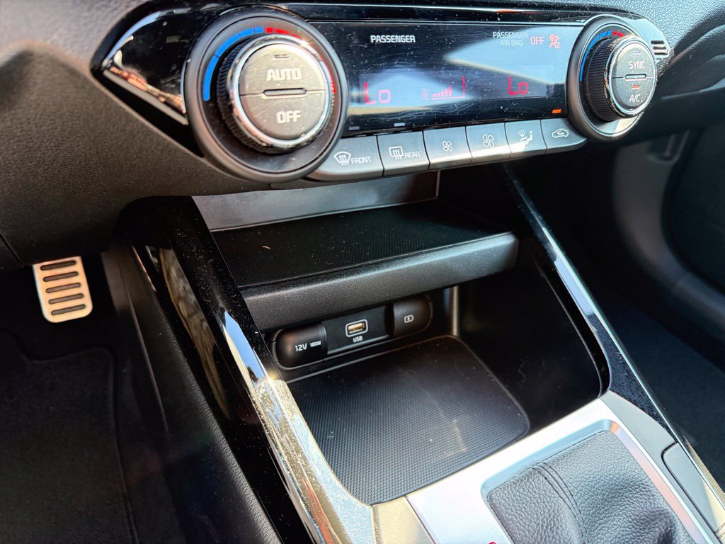 Certified 2024 Kia Forte GT-Line FWD image 17
