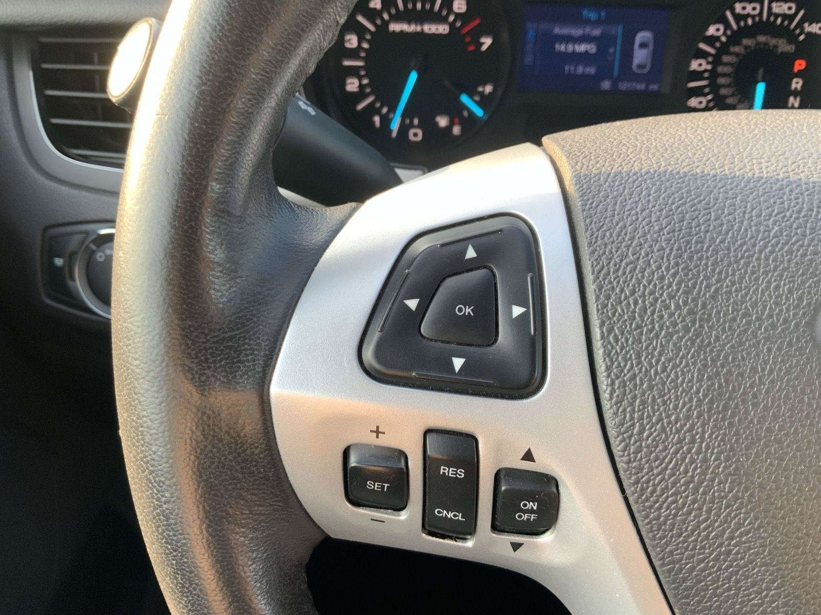 Used 2013 Ford Edge SEL FWD image 27