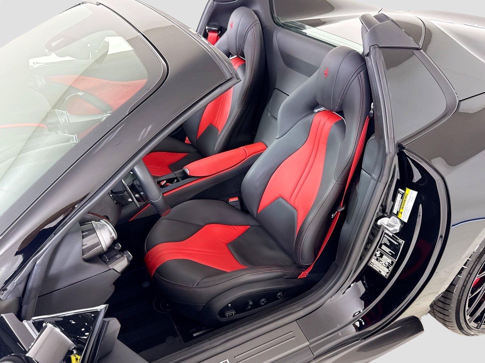 Used 2021 Ferrari 812 GTS RWD image 14