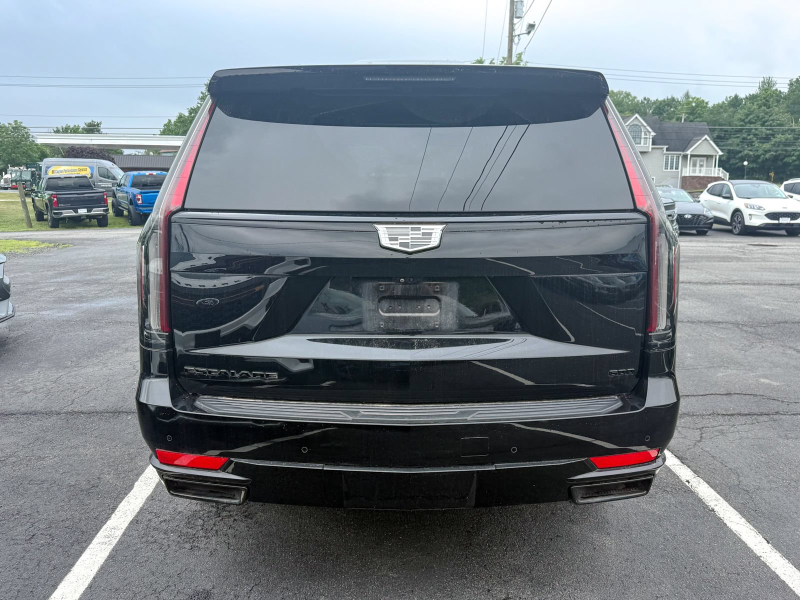 Used 2022 Cadillac Escalade Sport Platinum w/ LPO, ONYX Package AWD/4WD image 5