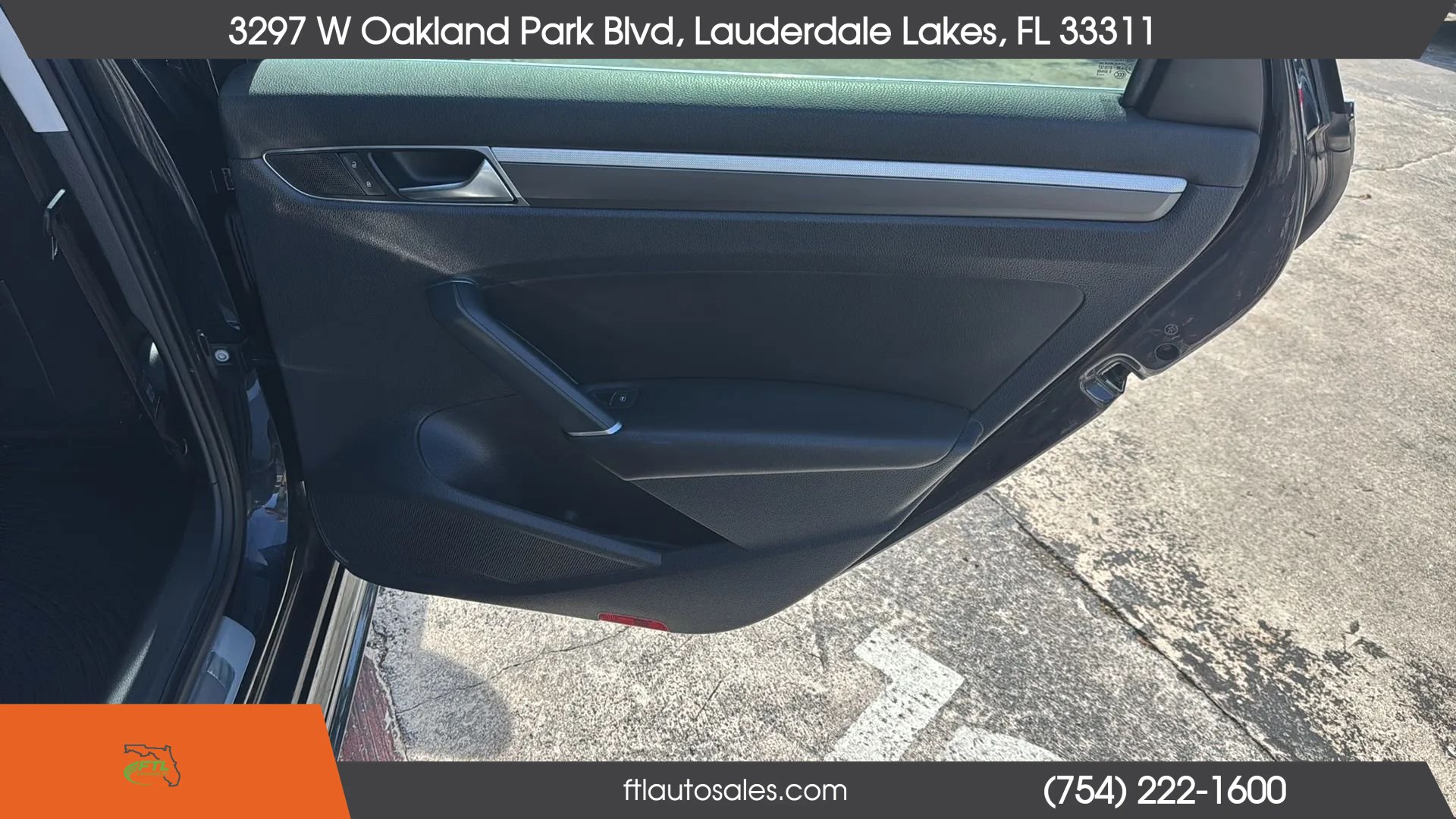 Used 2017 Volkswagen Passat 1.8T R-Line FWD image 29