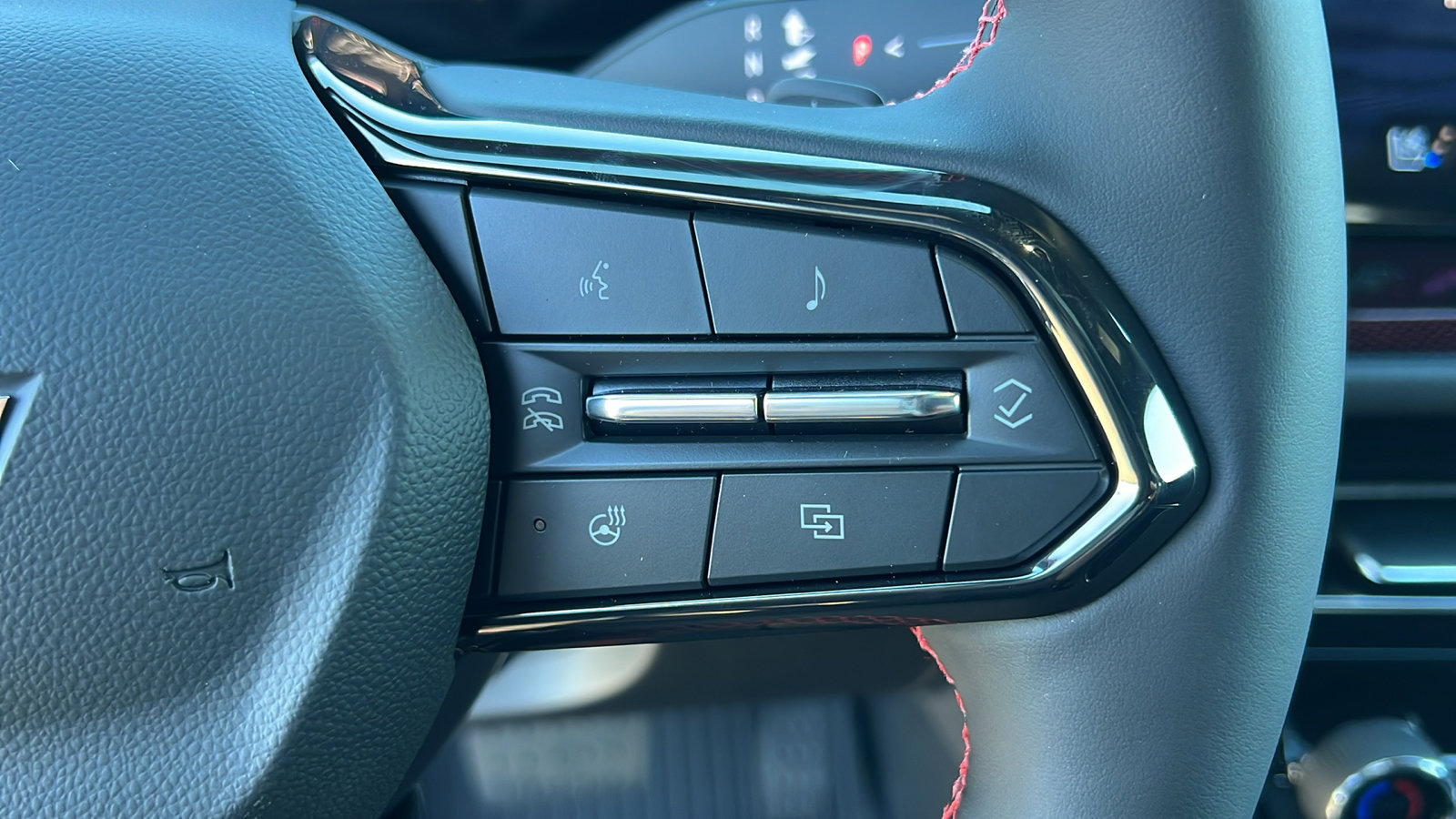 New 2026 Chevrolet Traverse RS w/ LPO, Floor Liner Package image 29