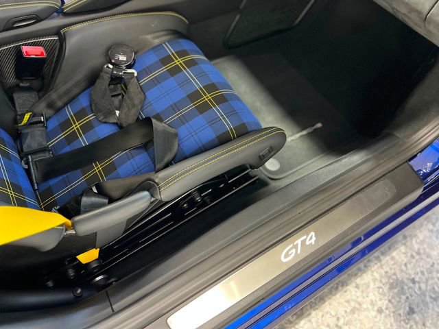 Used 2020 Porsche 718 Cayman GT4 RWD image 30