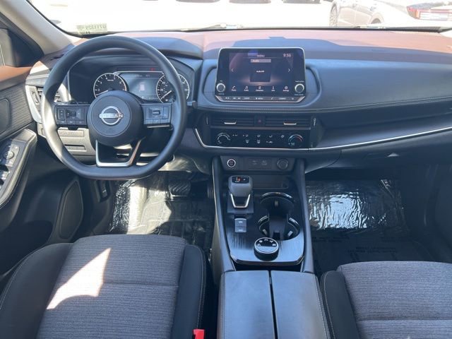 Used 2022 Nissan Rogue S image 5