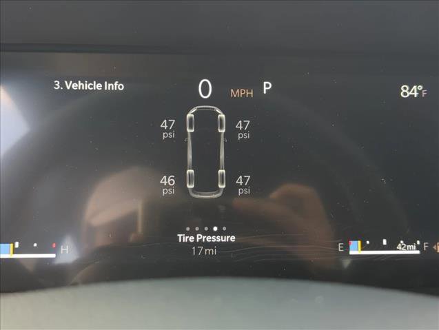 New 2025 Jeep Grand Cherokee Altitude image 9