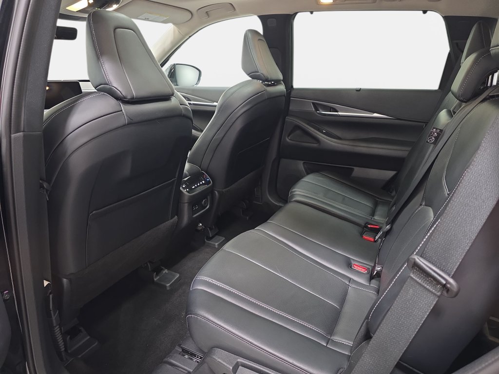 Certified 2023 INFINITI QX60 Luxe w/ Cargo Package AWD/4WD image 10