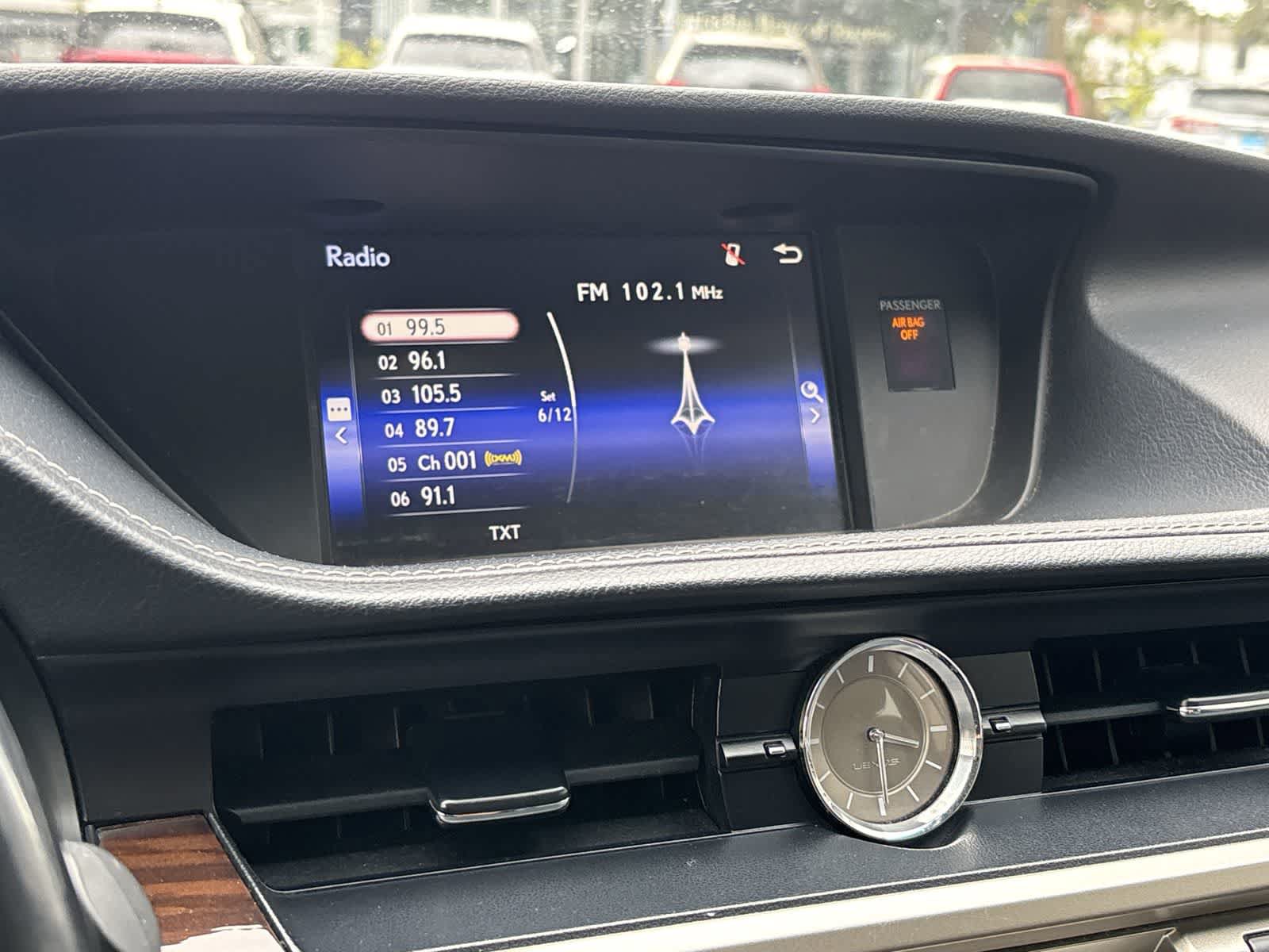 Used 2016 Lexus ES 350 w/ Premium Package w/Wood Trim FWD image 14