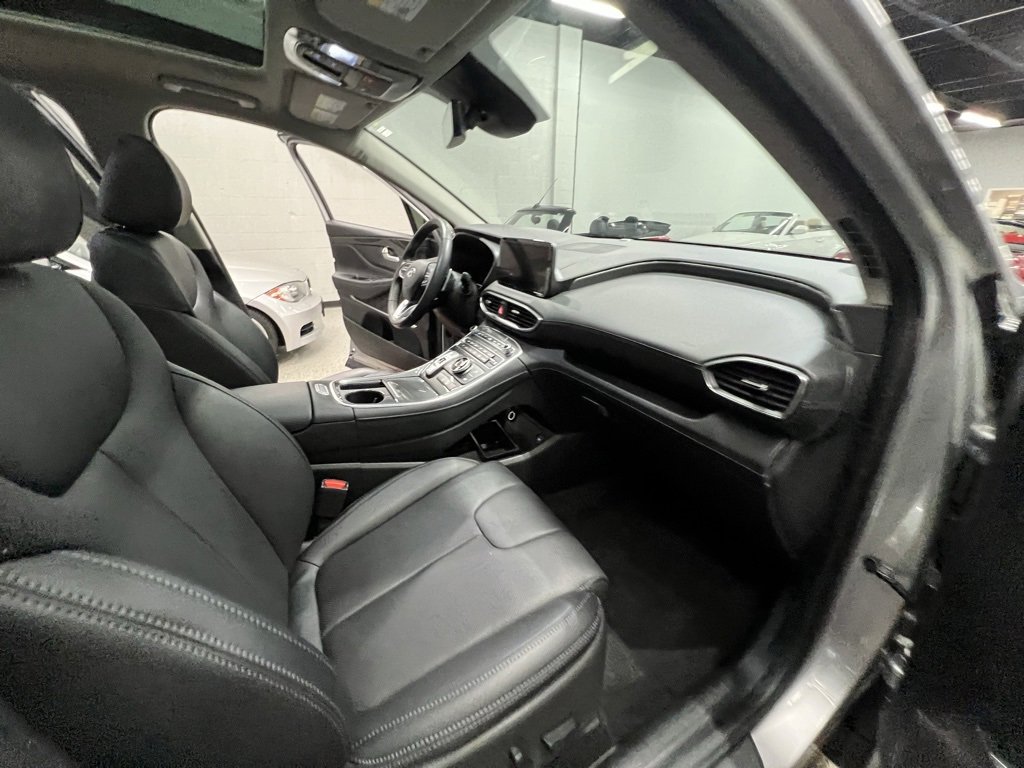 Used 2023 Hyundai Santa Fe SEL w/ Premium Package image 33
