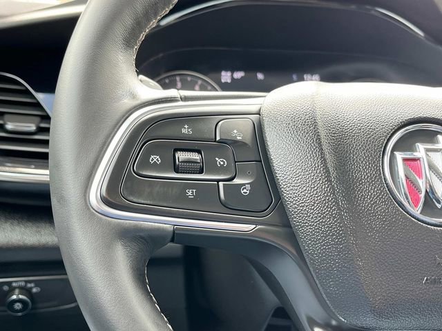 Used 2023 Buick Envision Essence AWD/4WD image 18