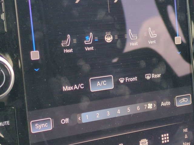 Used 2025 RAM 2500 Laramie w/ Night Edition AWD/4WD image 27
