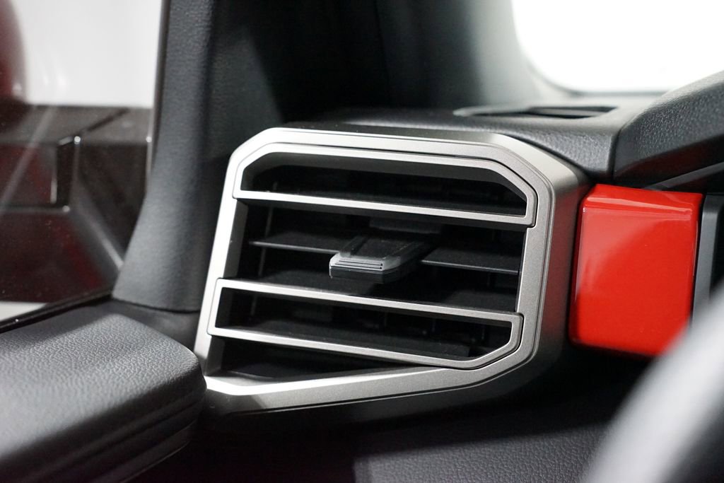 Used 2025 Toyota Tundra Limited image 26