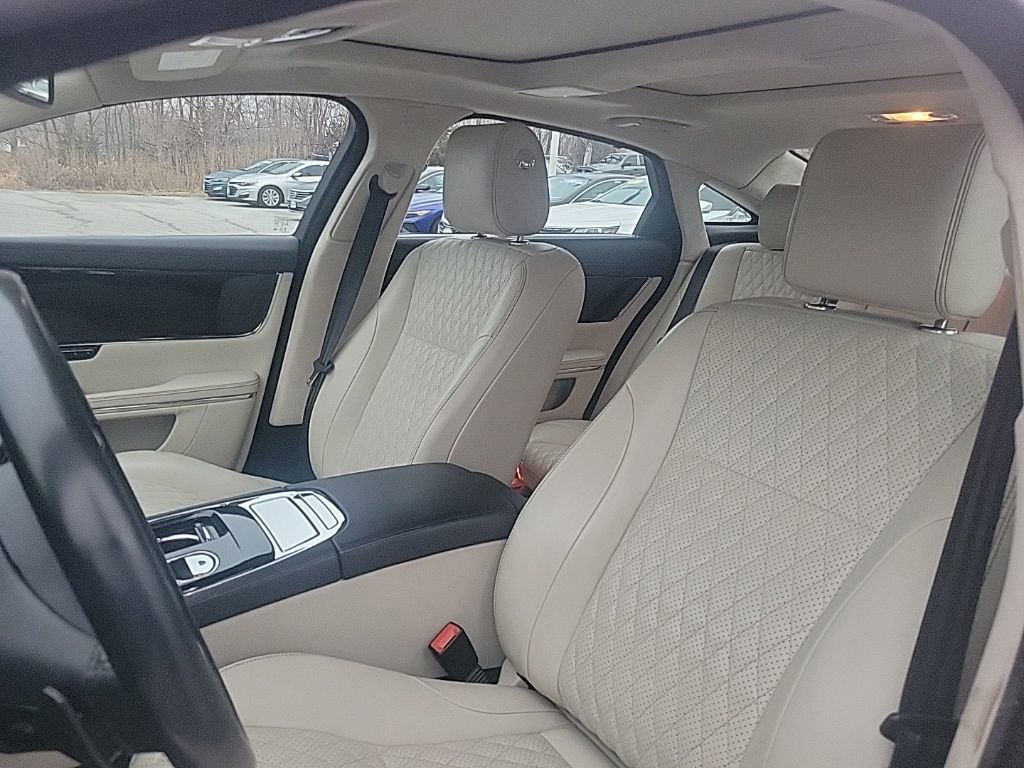 Used 2017 Jaguar XJ L Portfolio image 14