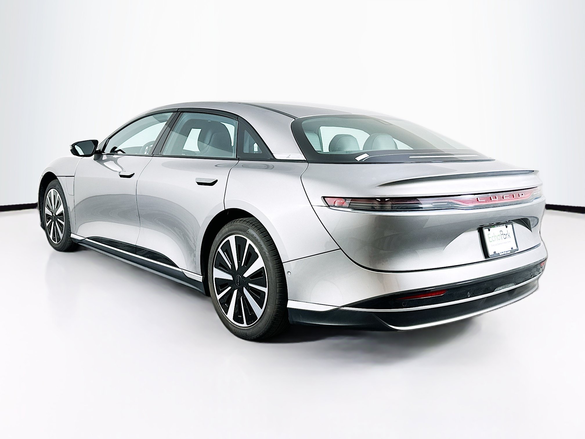 Used 2024 Lucid Air Touring AWD/4WD image 5