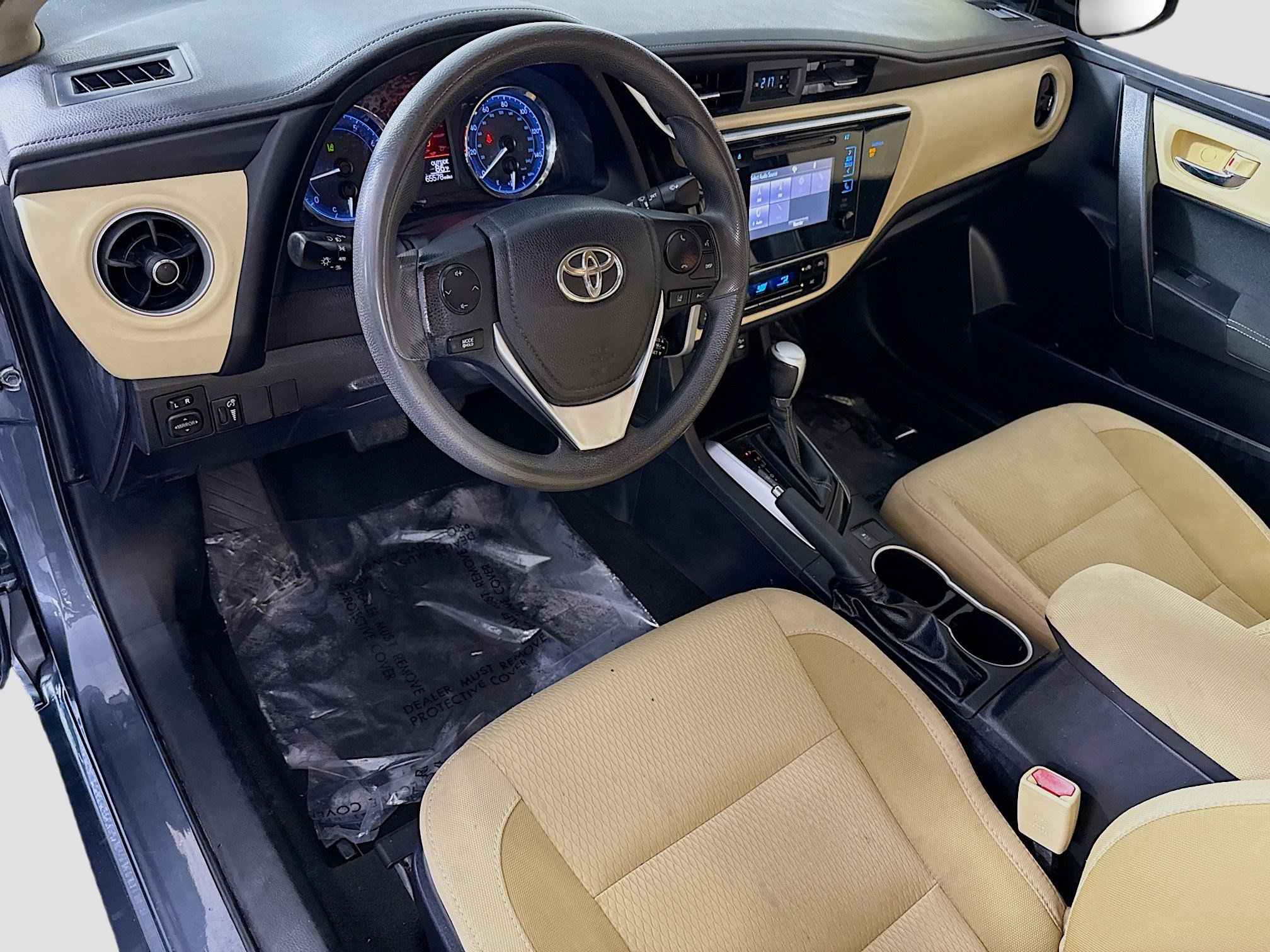 Used 2018 Toyota Corolla LE FWD image 22