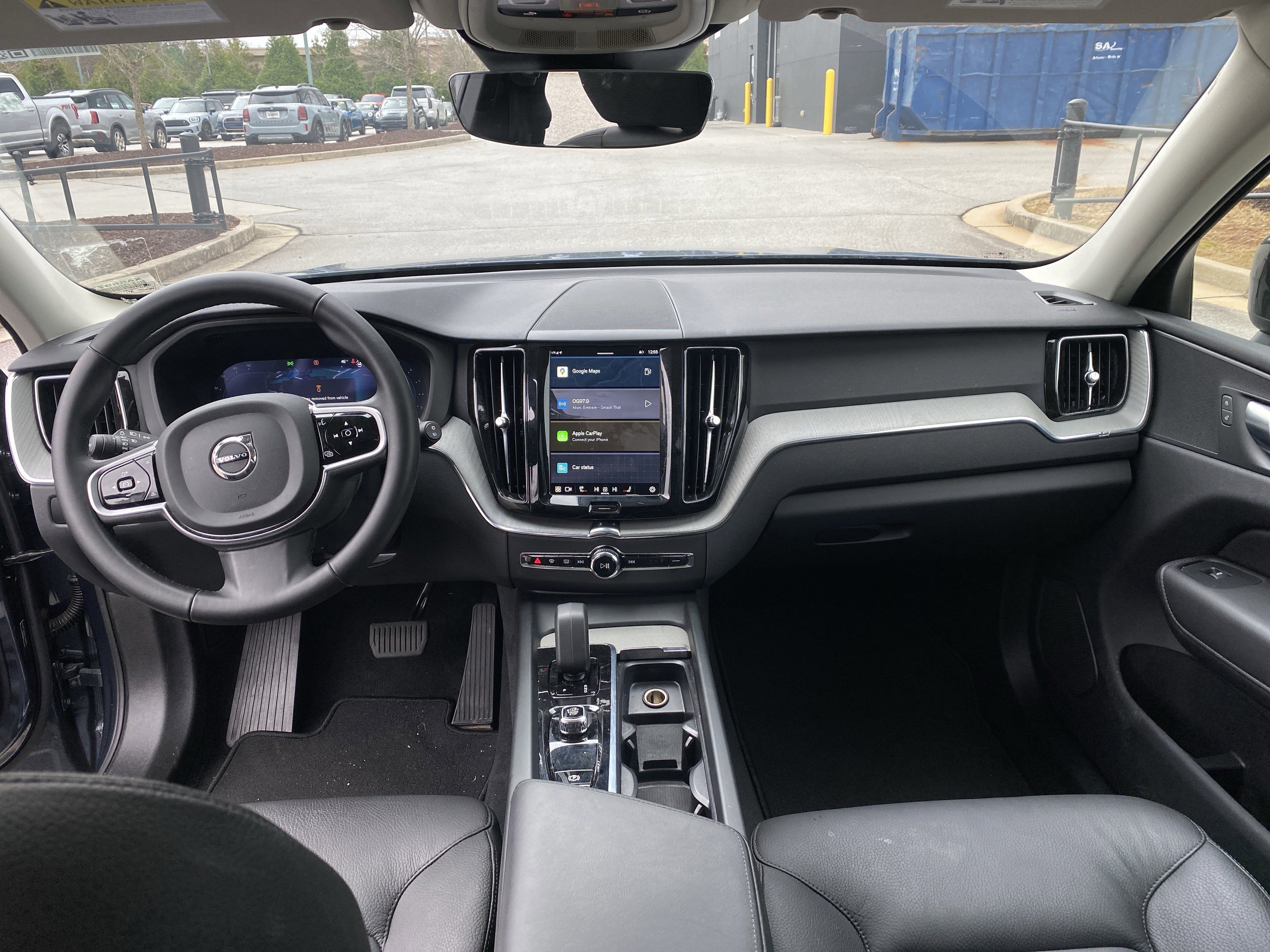 Used 2025 Volvo XC60 B5 Plus image 22